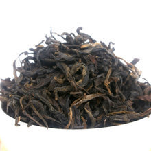 2006年古树茶生茶 珍藏与品鉴的经典之选